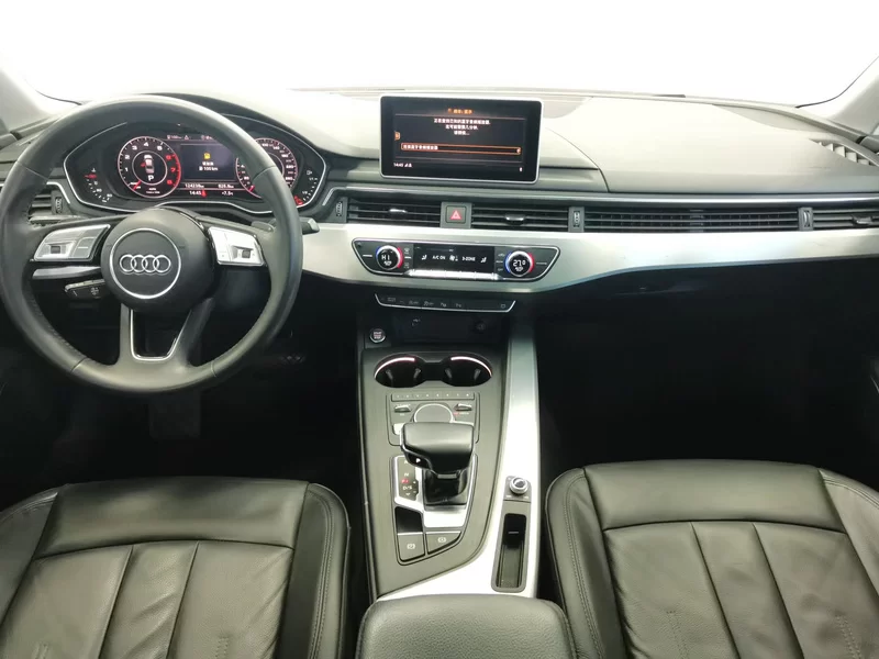 Audi A4L 2018 car image #9