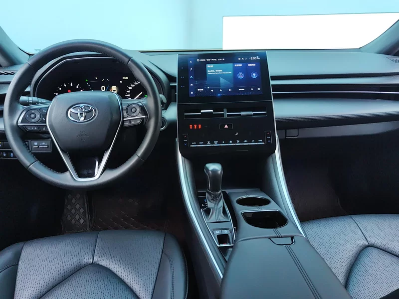 Toyota Avalon 2023 car image #9