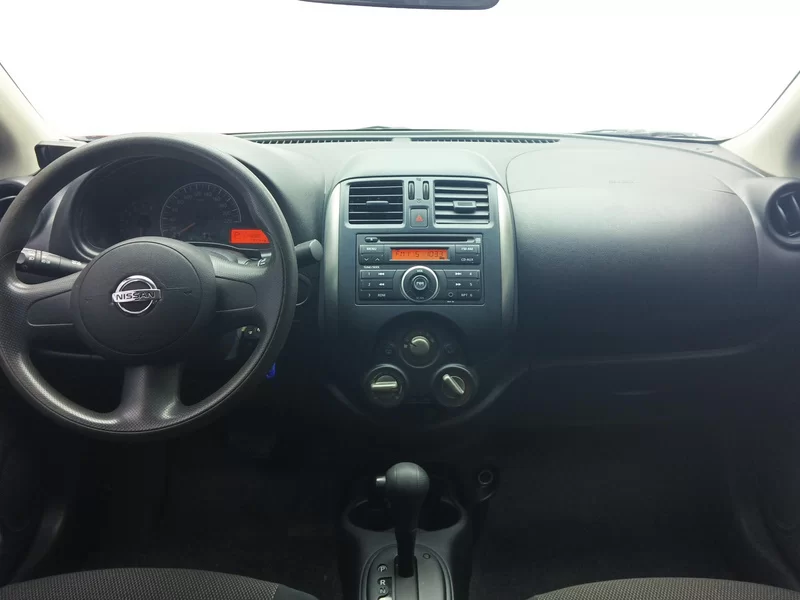 Nissan Sunny 2011 car image #9