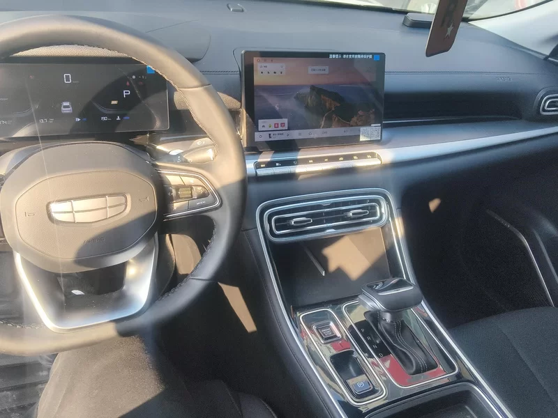 GEELY Emgrand 2025 car image #9