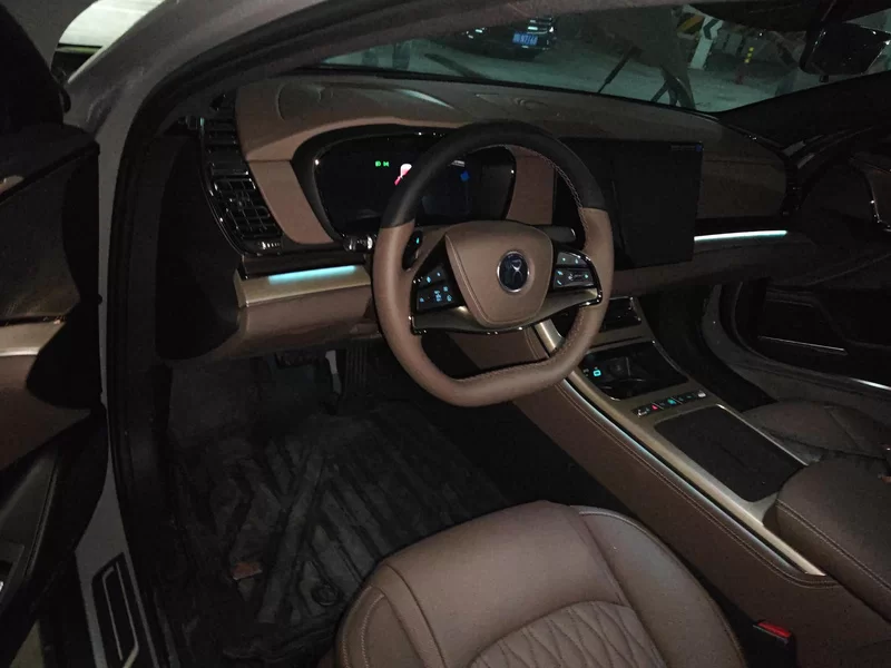 BYD Han 2025 #9 BYD Han 2025 car image #9