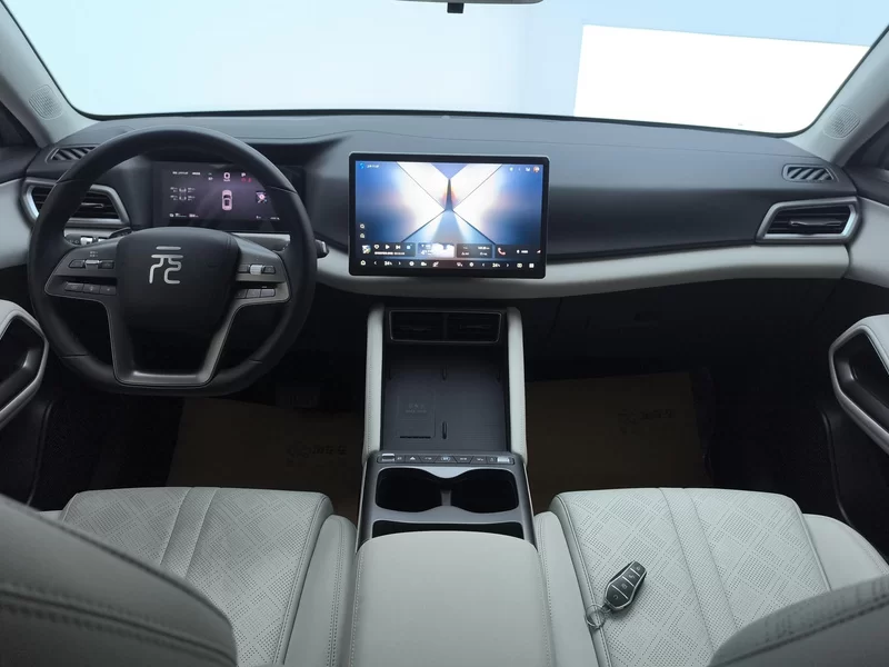 BYD YuanUP 2025 #9 BYD YuanUP 2025 car image #9