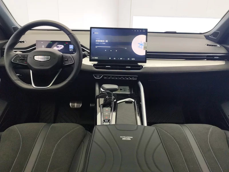 GEELY Preface 2025 car image #9