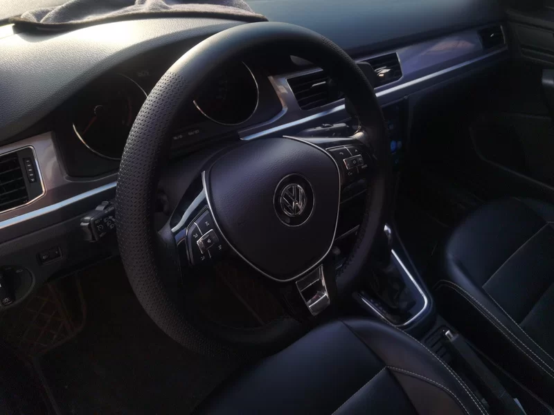 Volkswagen Bora 2023 car image #9