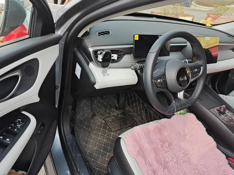 BYD Seal 05 DM-i 2025 car image #9