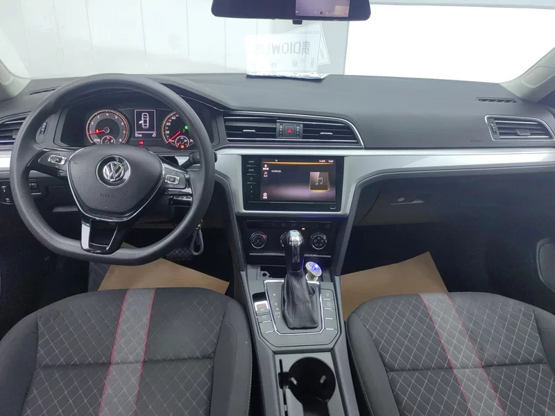 Volkswagen Lamando 2021 immagine di auto #9