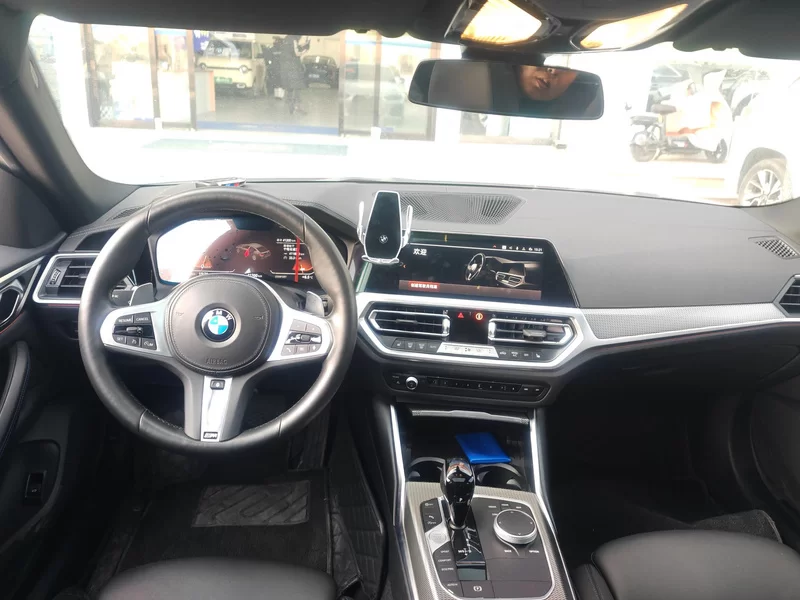 BMW 4 Series 2022 car image #9