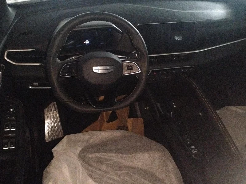 GEELY Coolray 2026 car image #9