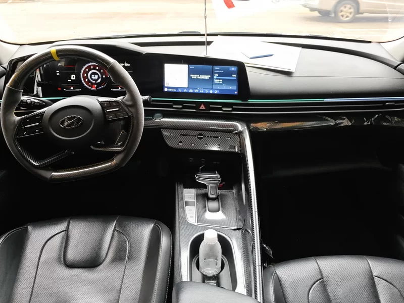 Hyundai Elantra 2021 immagine di auto #9