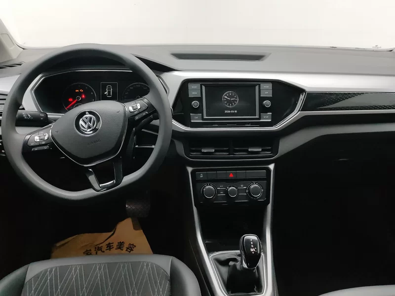 Volkswagen T-Cross 2020 car image #9