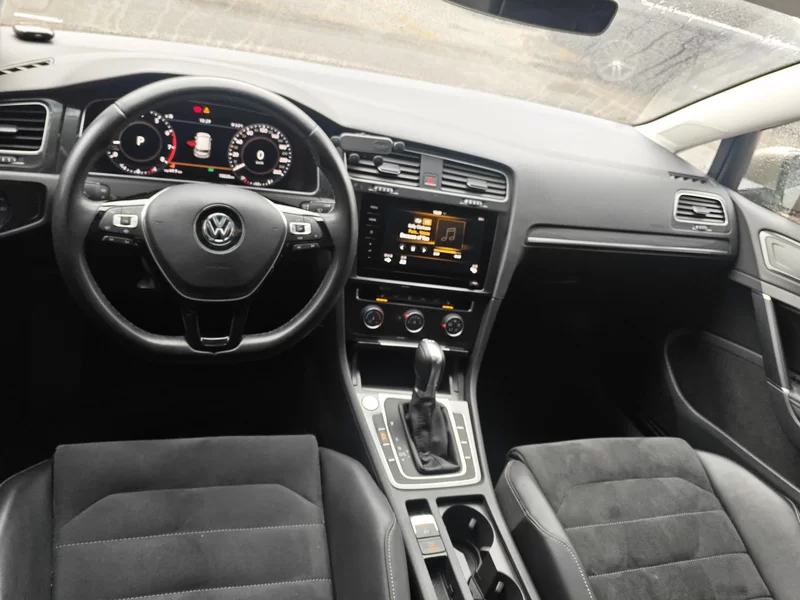 Volkswagen Golf 2020 #9 Volkswagen Golf 2020 car image #9