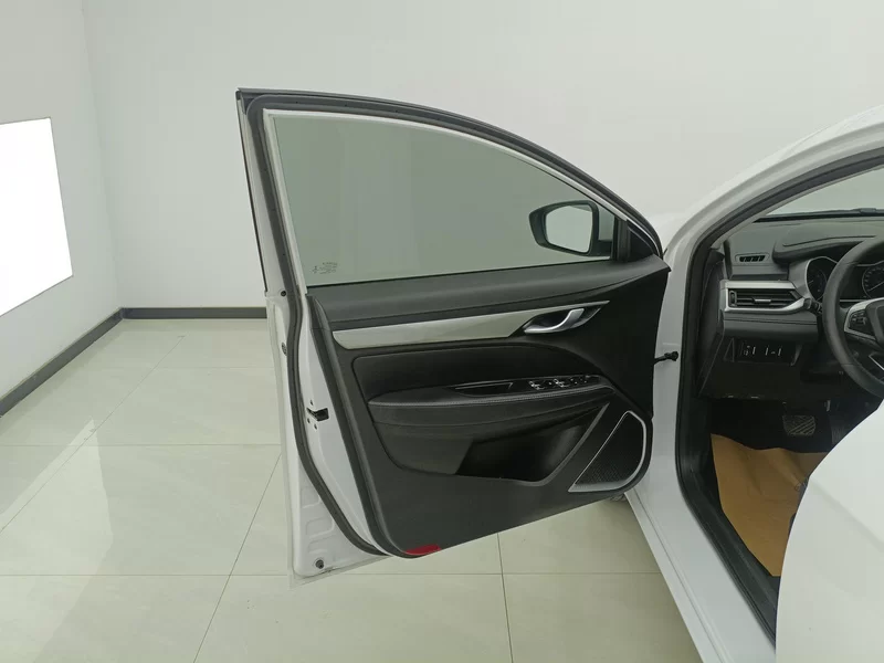 GEELY Emgrand 2020 #9 GEELY Emgrand 2020 car image #9