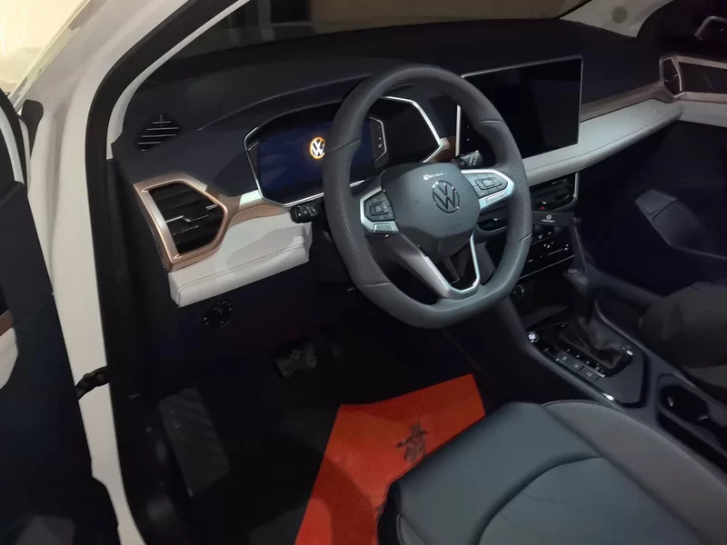 Volkswagen Tharu 2024 car image #9