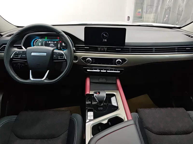 X70 2023 #9 X70 2023 car image #9