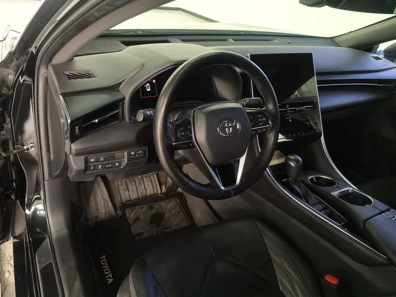 Toyota Avalon 2023 car image #9