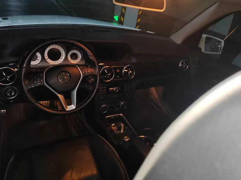 Mercedes-Benz GLK Class 2014 car image #9