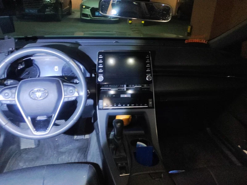 Toyota Avalon 2021 car image #9