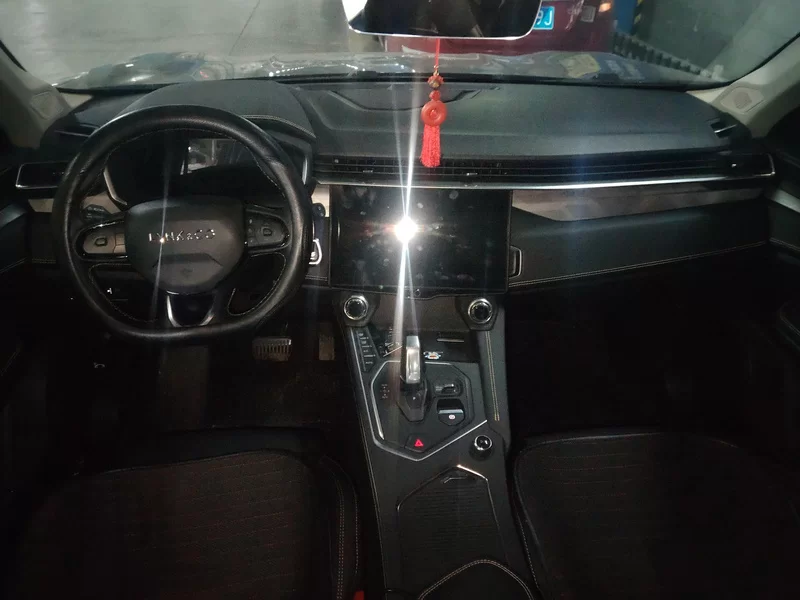 Lynk & Co 01 2024 car image #9