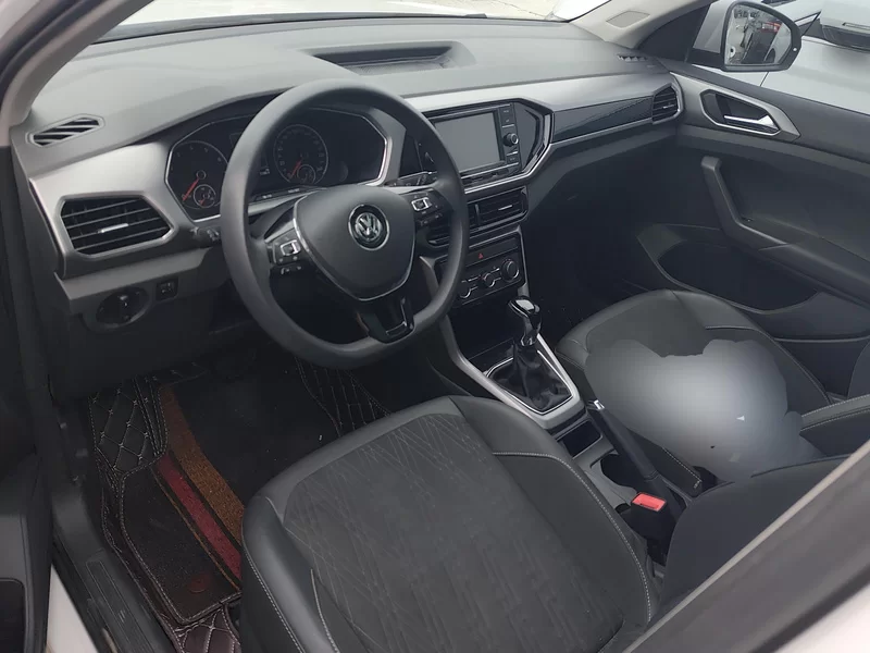 Volkswagen T-Cross 2019 car image #9