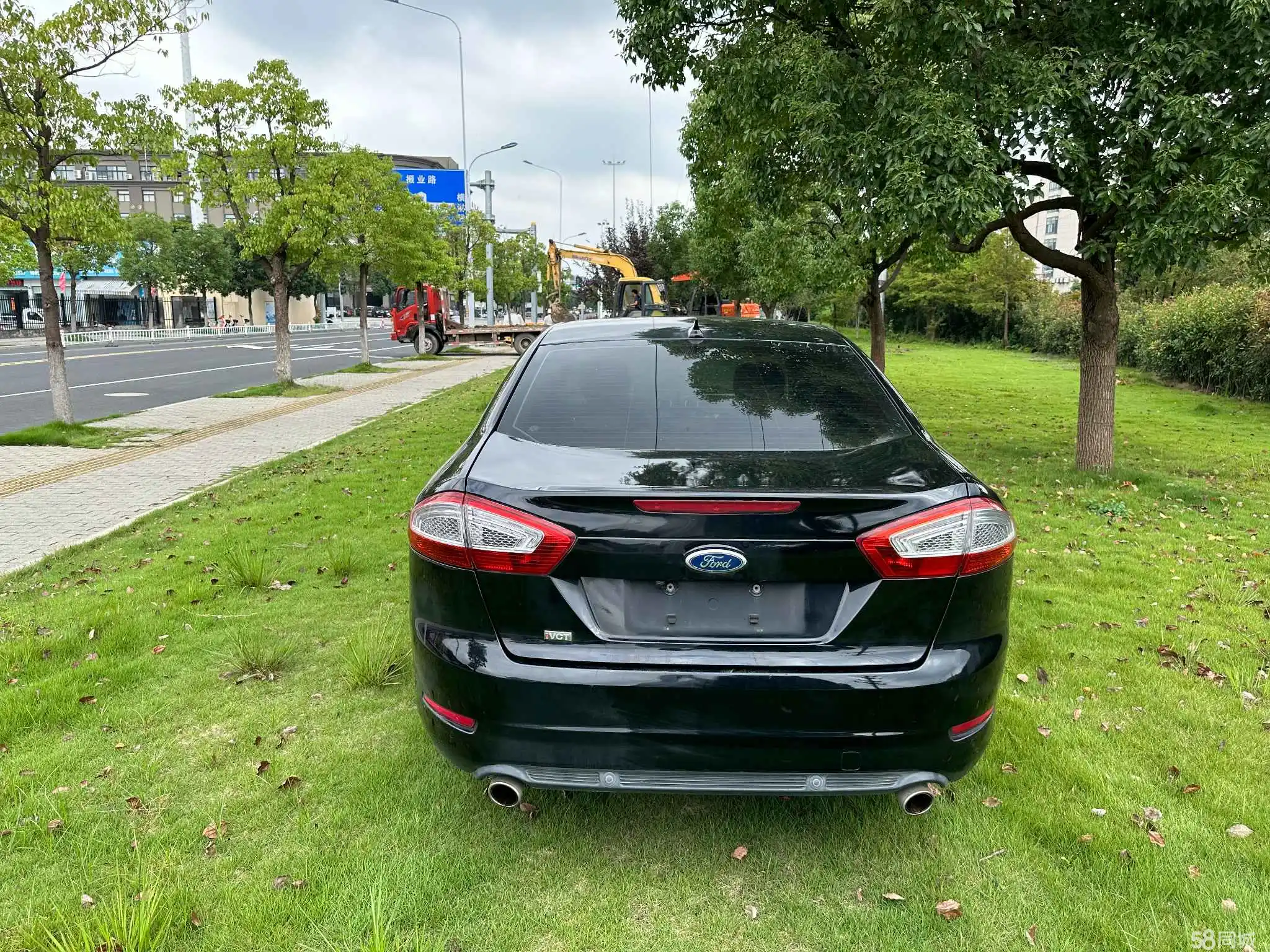 Ford Zhisheng 2013 #9 Ford Zhisheng 2013 car image #9