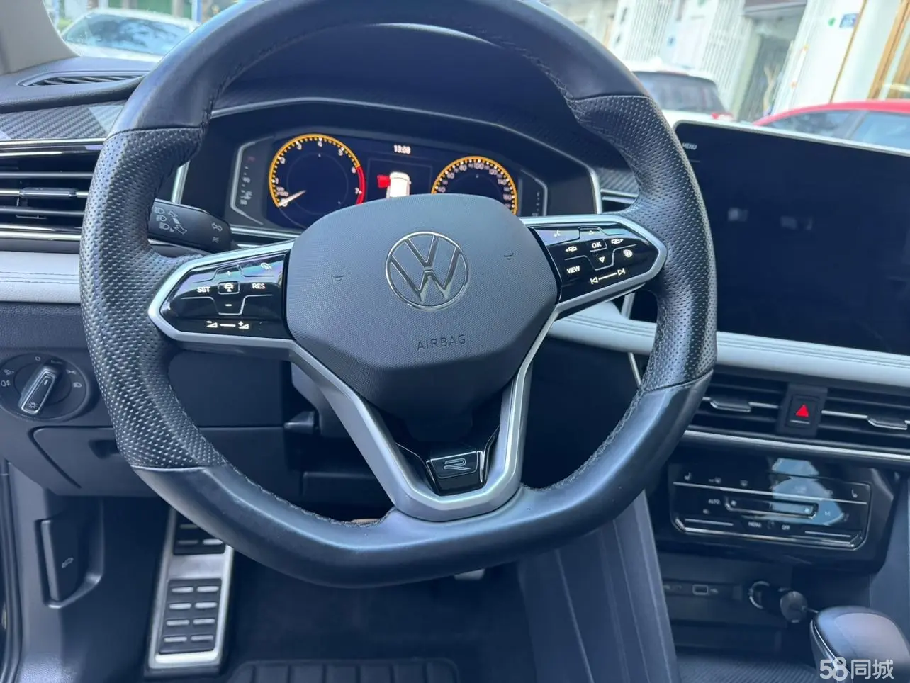 Volkswagen Tiguan L 2022 car image #9