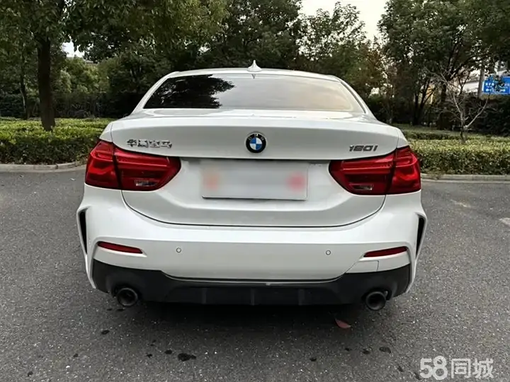 BMW 1 Series 2022 car image #9