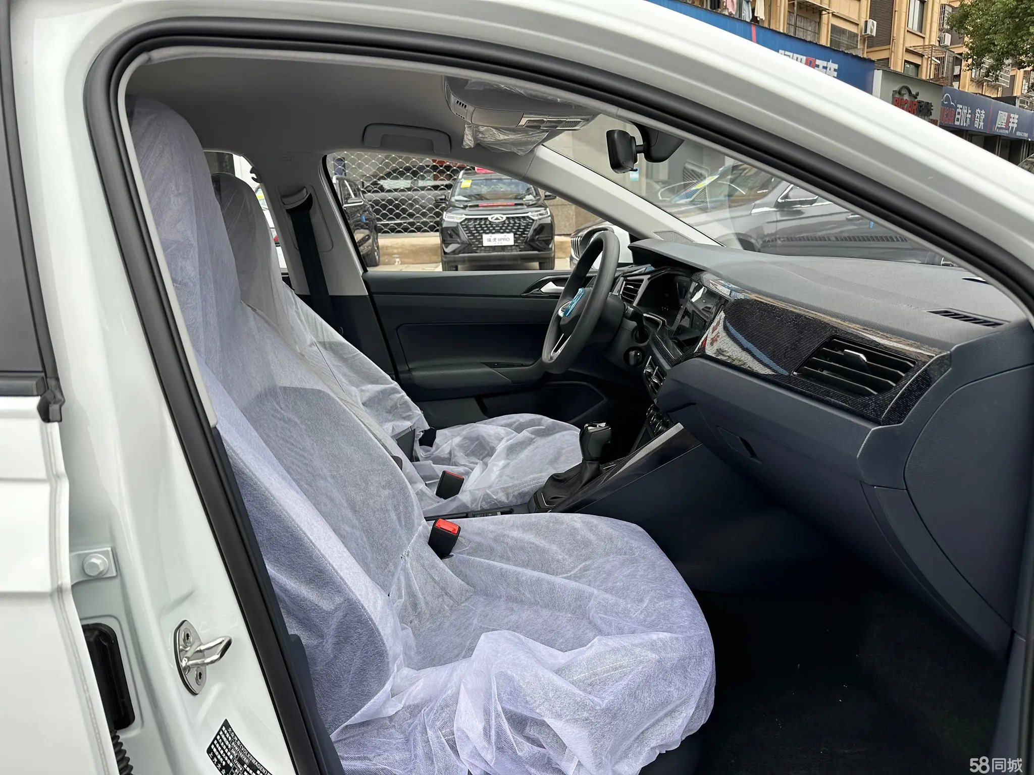 Volkswagen Lavida 2025 car image #9
