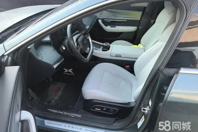 小鹏 小鹏P7 2023 汽车图片 #9