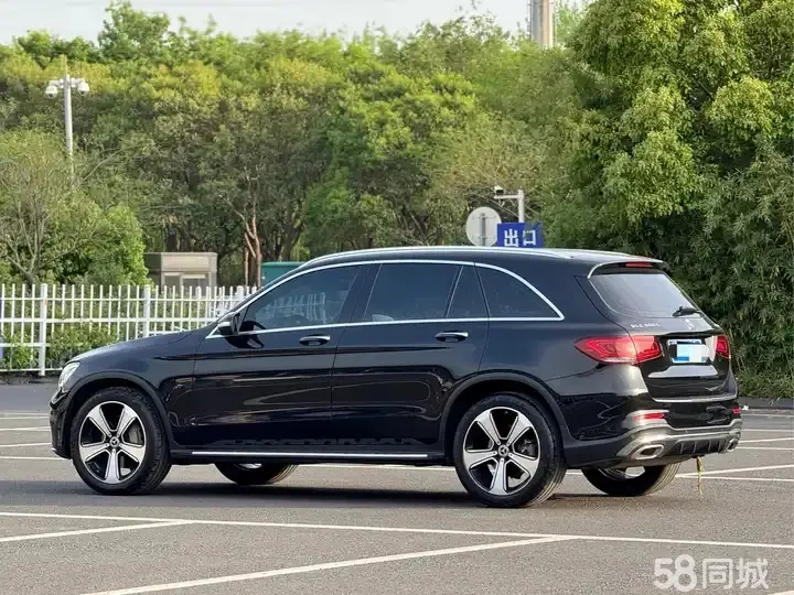 Mercedes-Benz GLC Class 2020 car image #9