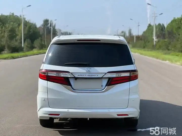 Honda ODYSSEY 2016 car image #9