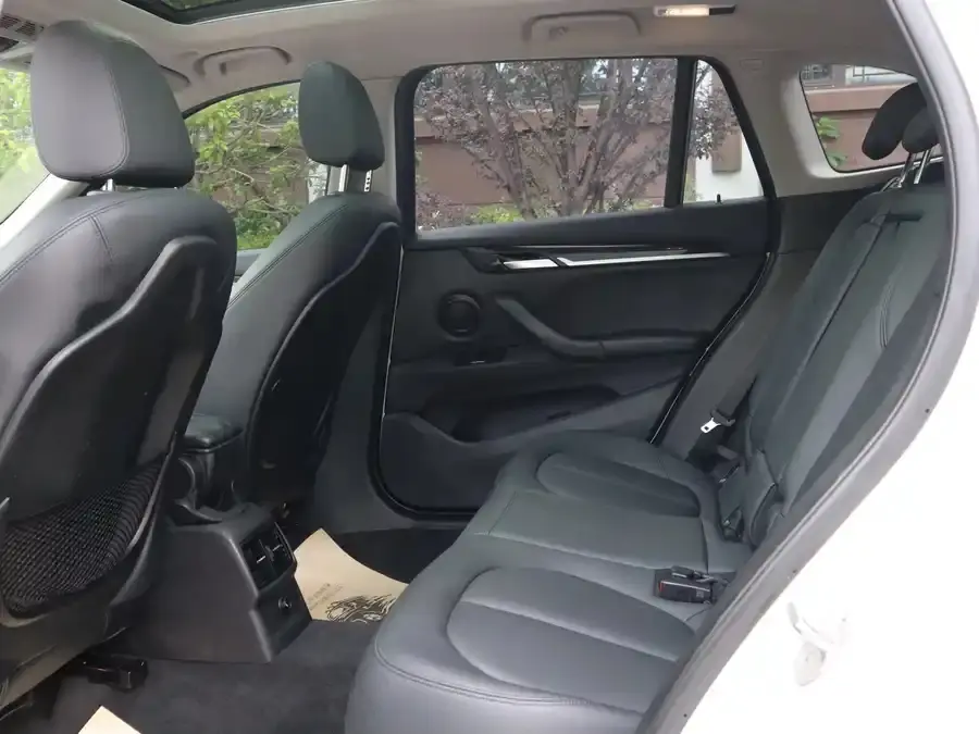 BMW X1 2018 #9 BMW X1 2018 car image #9