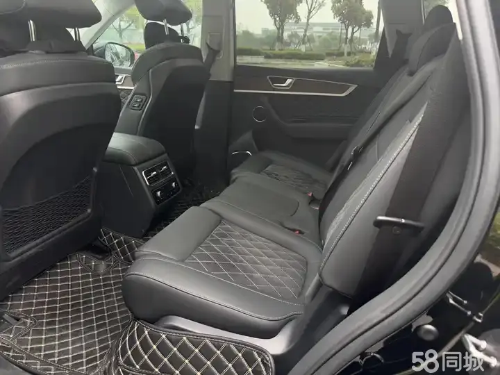 HongQi HS5 2020 car image #9