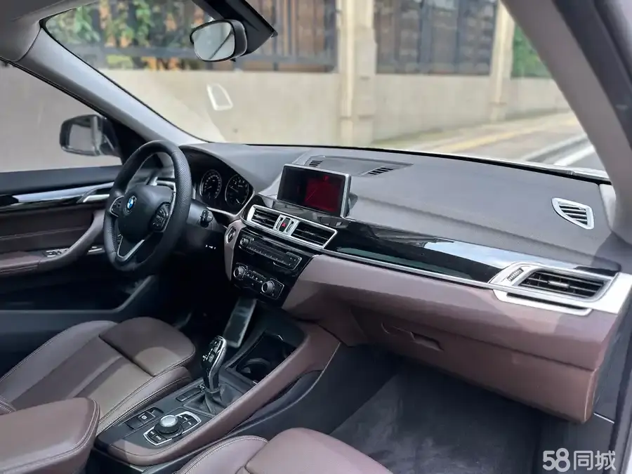 BMW X1 2021 car image #9