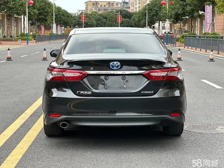 Toyota Camry 2019 car image #9