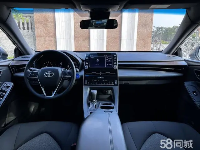 Toyota Avalon 2020 car image #9