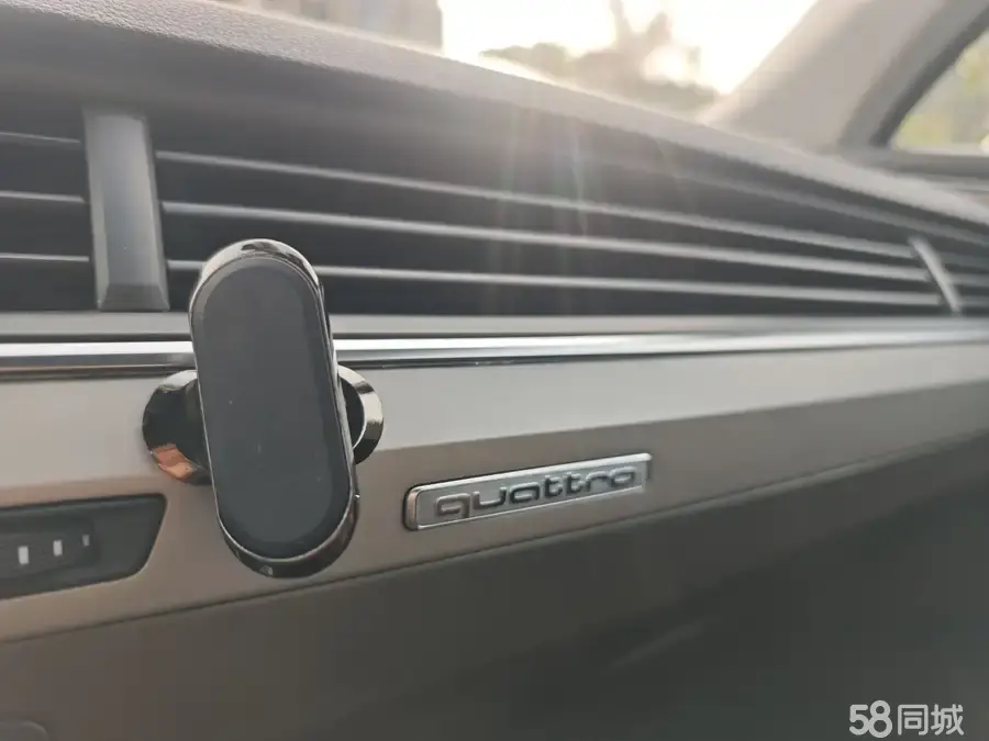 Audi Q7 2016 car image #9