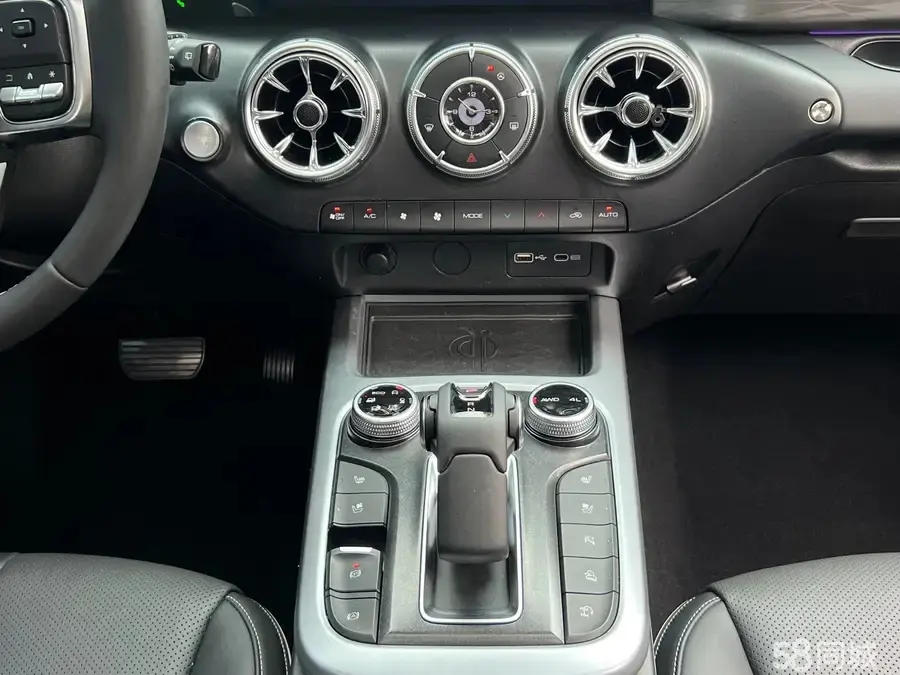 Tank 300 2022 immagine di auto #9