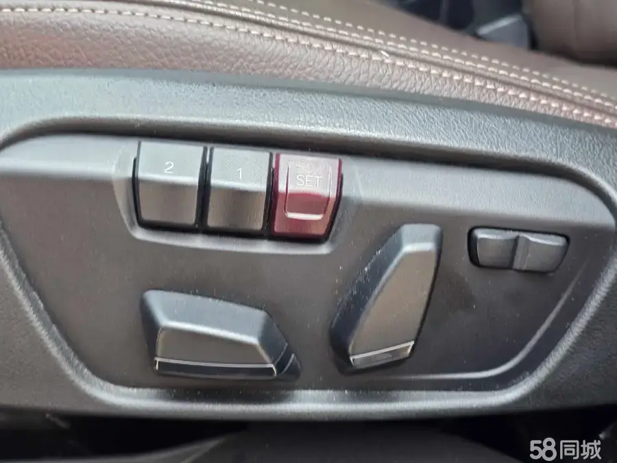 BMW i5 M60 2017 car image #9