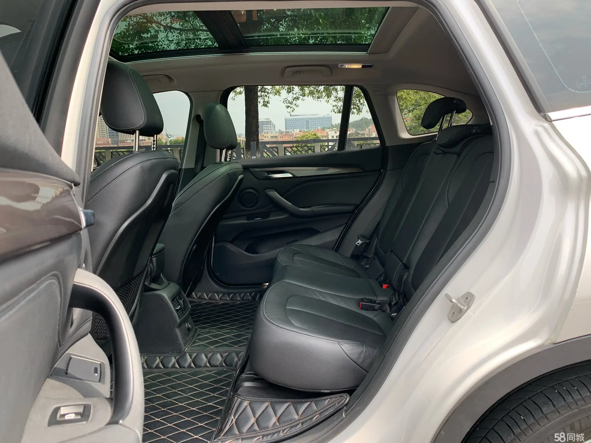 BMW X1 New Energy 2018 car image #9