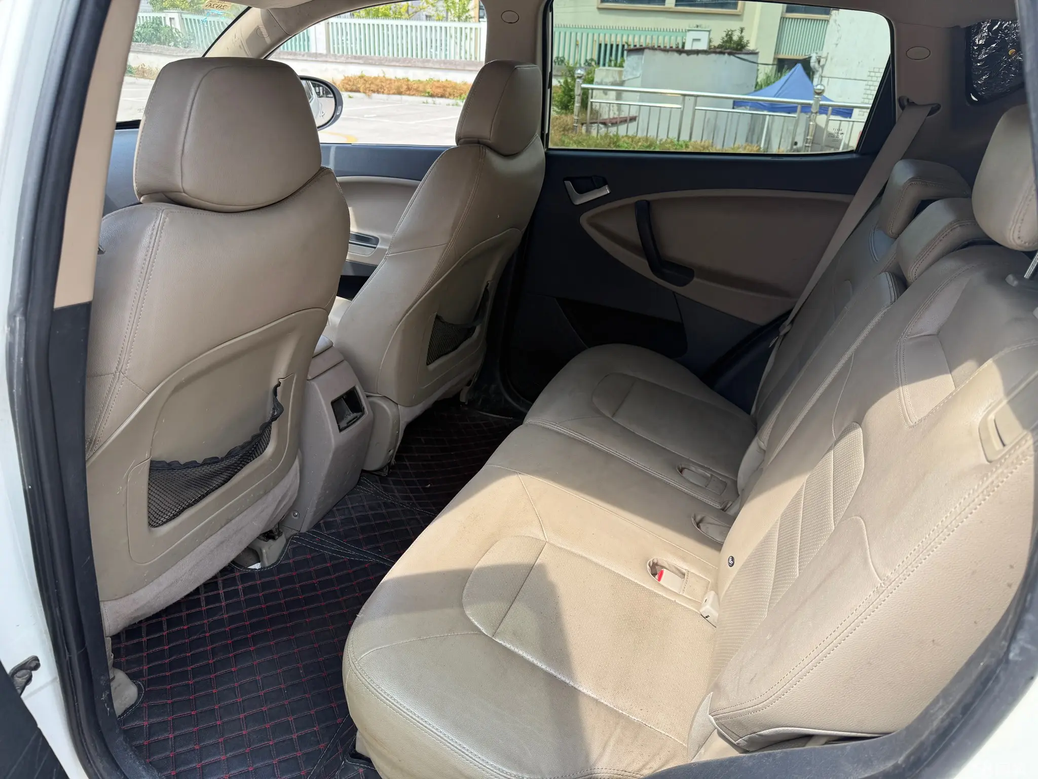 GEELY GX7 2013 car image #9