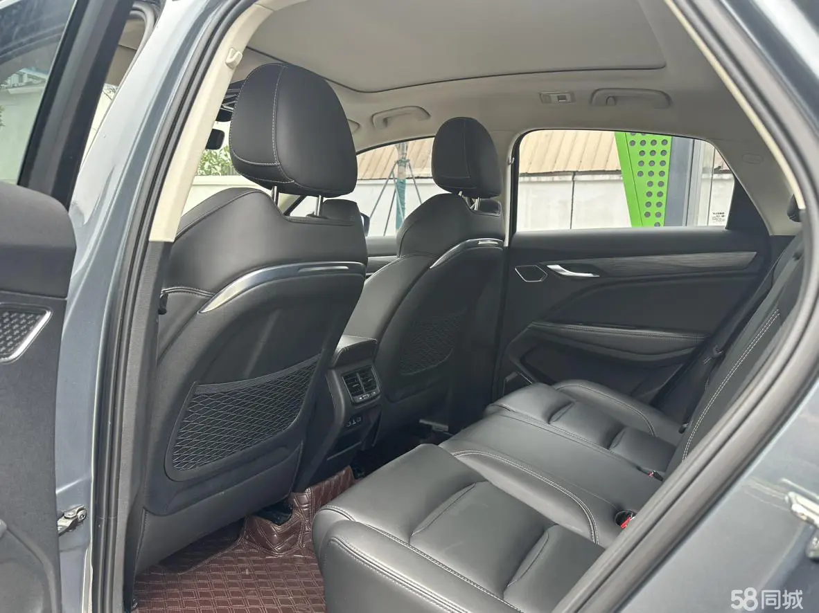 GEELY Tugella 2019 car image #9