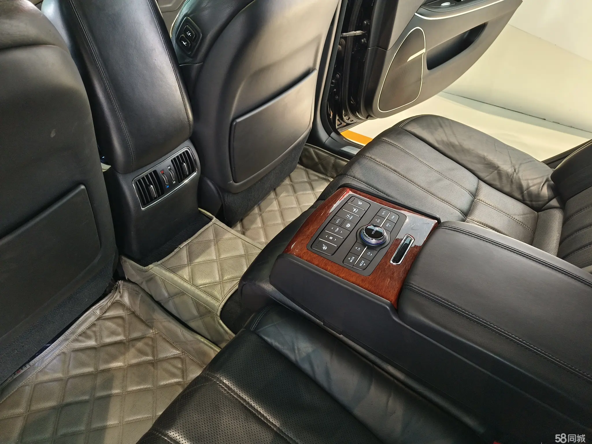 Hyundai Equus 2011 #9 Hyundai Equus 2011 immagine di auto #9