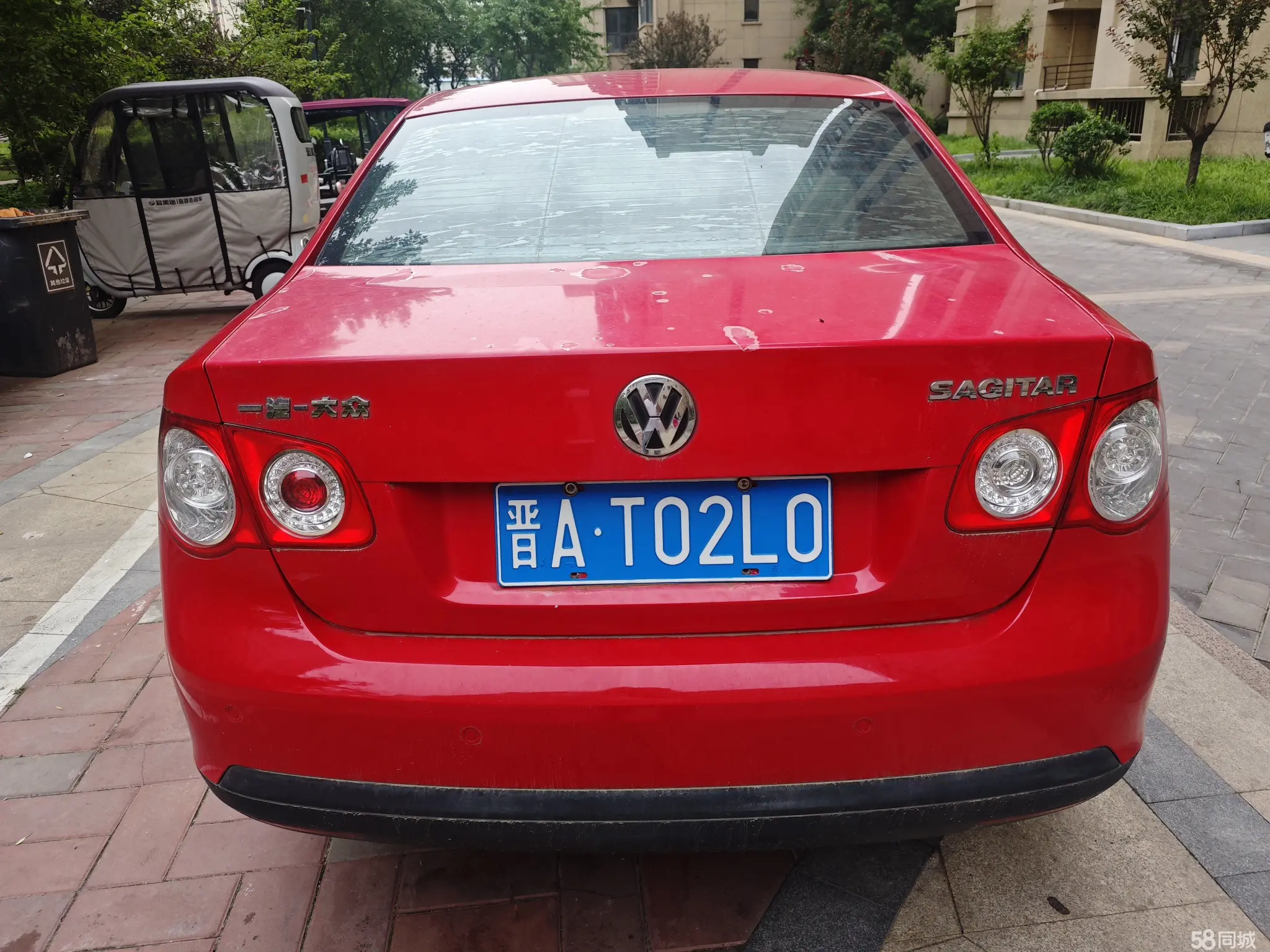 Volkswagen Sagitar 2010 immagine di auto #9