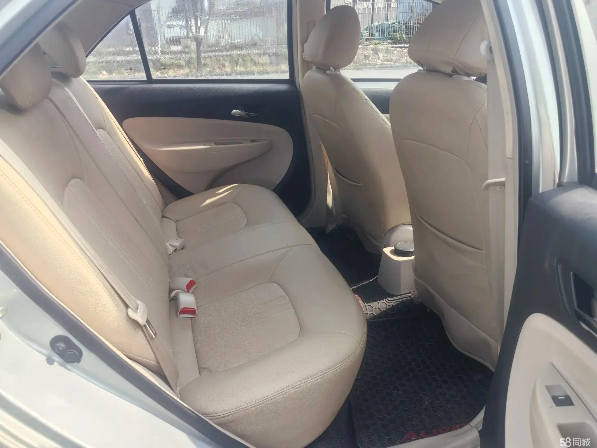 GEELY KingKong 2013 immagine di auto #9