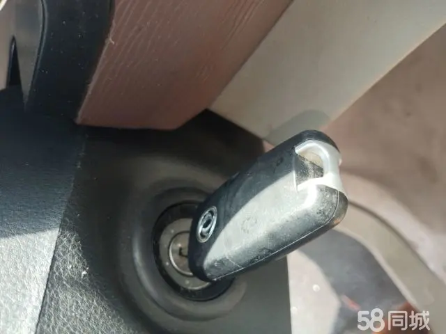 Forthing Lingzhi EV 2020 #9 Forthing Lingzhi EV 2020 car image #9