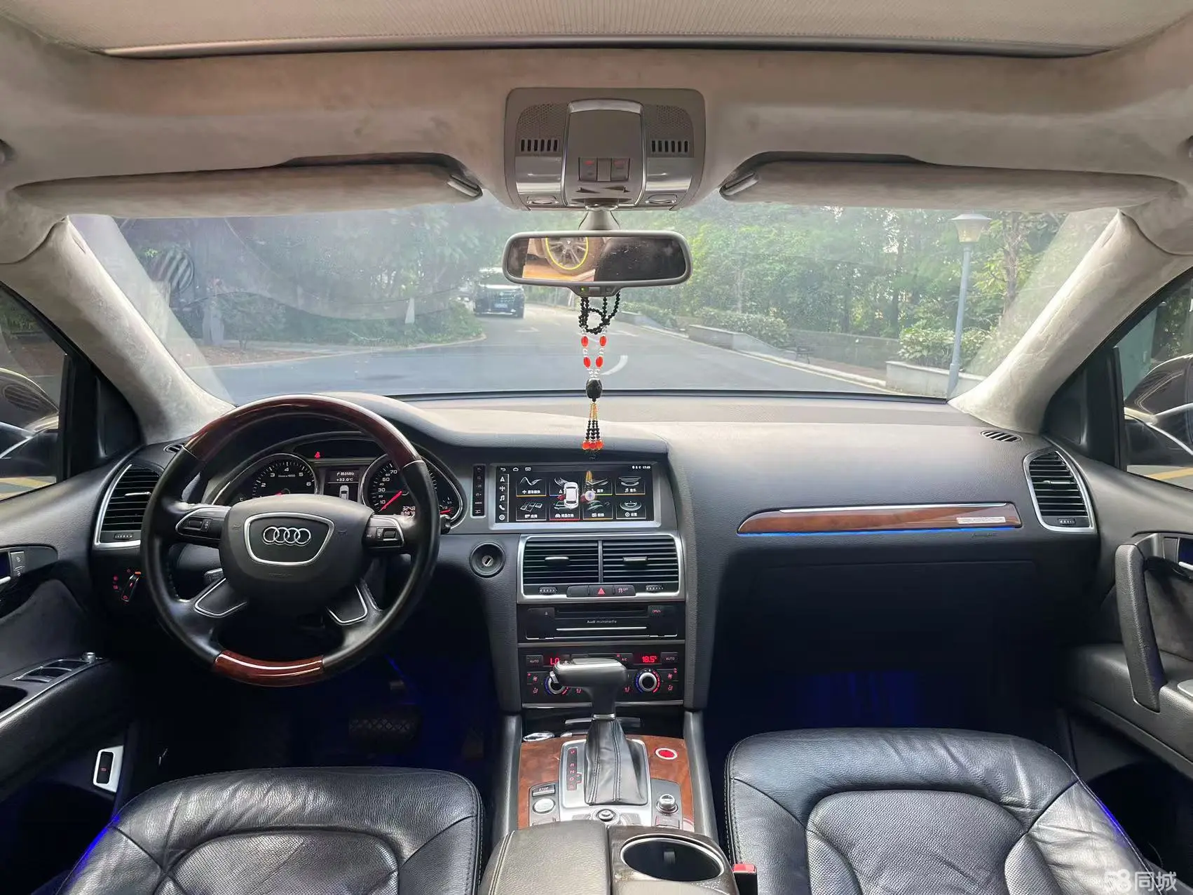 Audi Q7 2015 car image #9