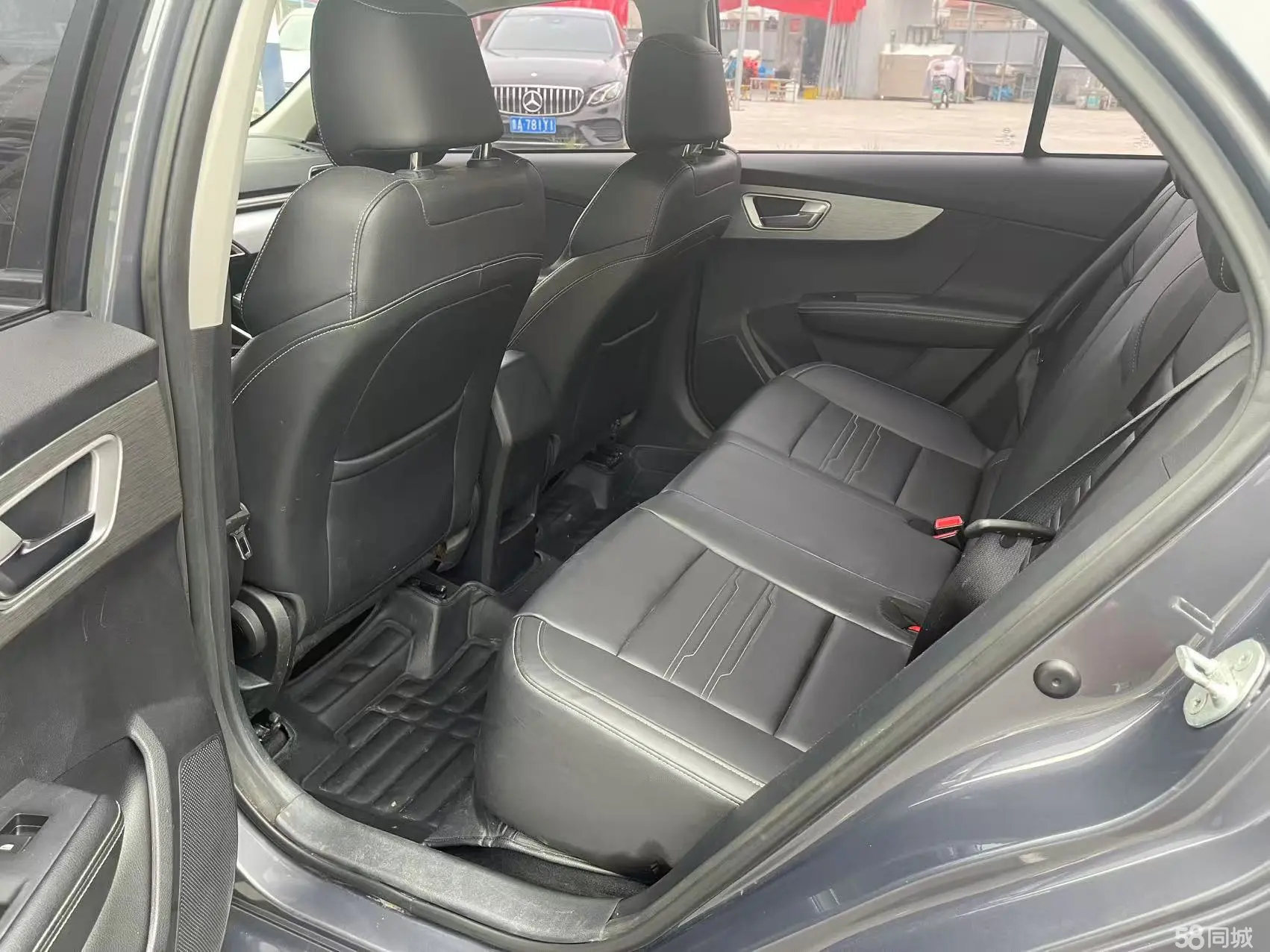 BYD Qin 2020 immagine di auto #9