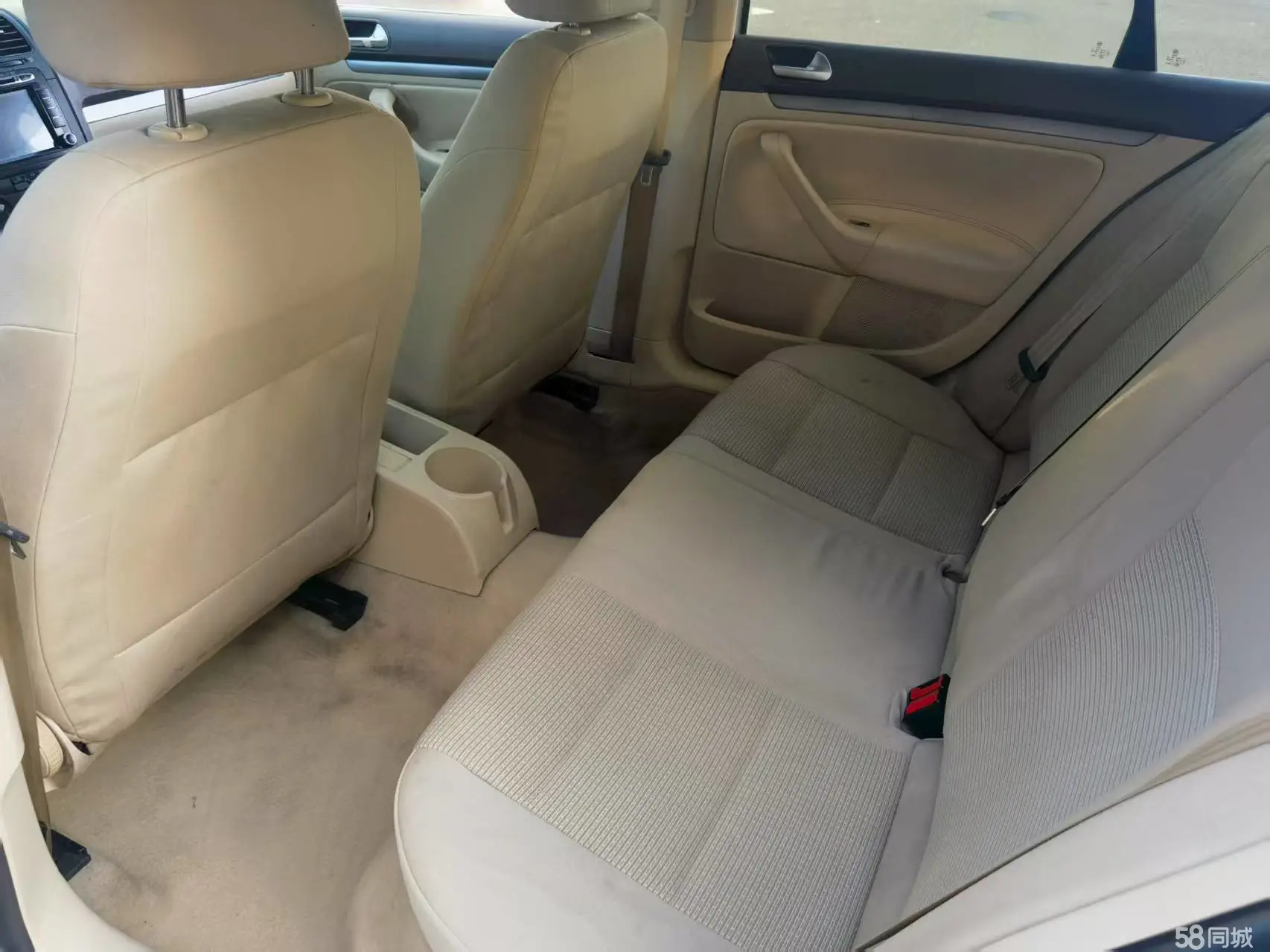 Volkswagen Sagitar 2009 immagine di auto #9