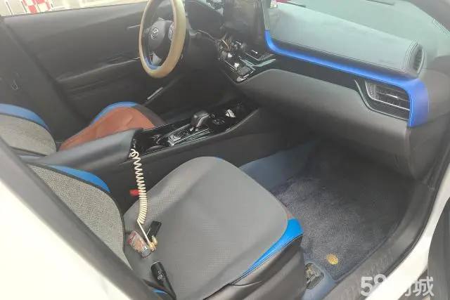 Toyota C-HR EV 2021 immagine di auto #9