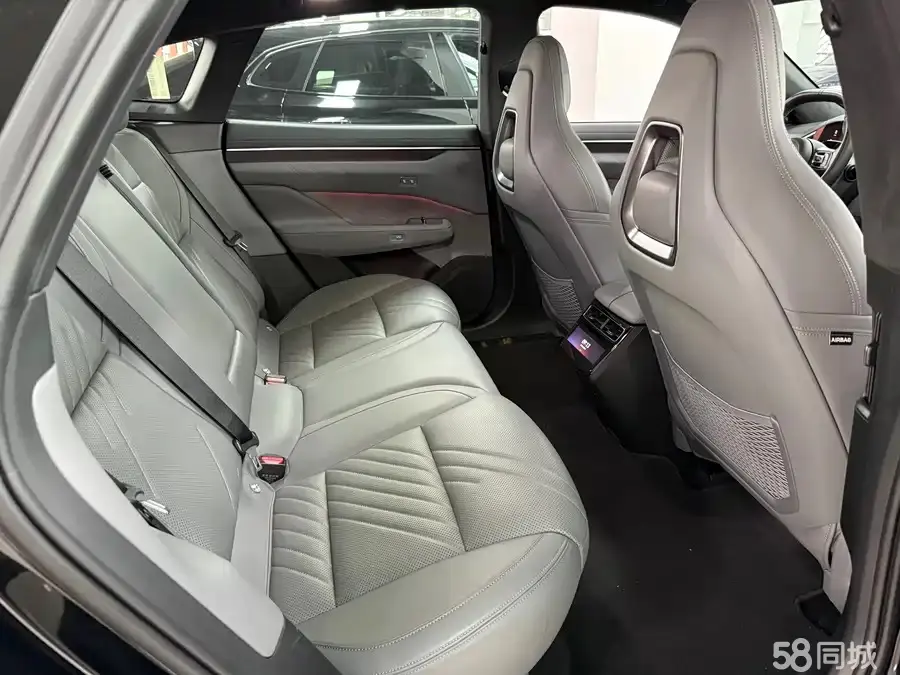 极氪 极氪001 2024 汽车图片 #9